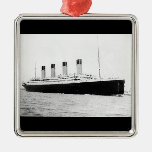 RMS Titanic Passenger Liner  Metal Ornament
