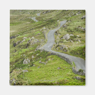 Road between Ballaghacahreen and Caherkeen. Magnet