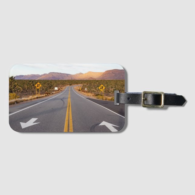 Road Through Joshua Tree National Park Luggage Tag (Front Horizontal)