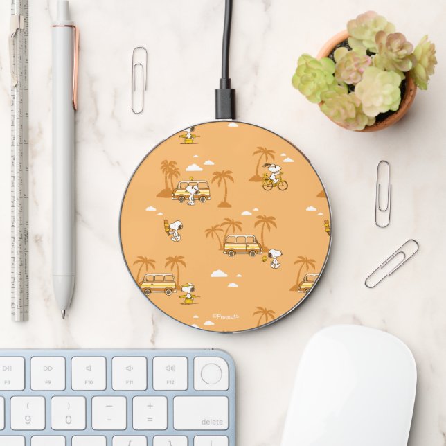 Road Trippin | Peanuts Snoopy Beach Pattern Wireless Charger (Desk)