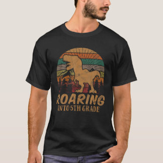 Roaring Into 5th Grade Back to School Gift Fifth G T-Shirt