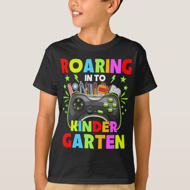 Roaring Into Kindergarten Teacher Kindergarten Bac T-Shirt (Front)