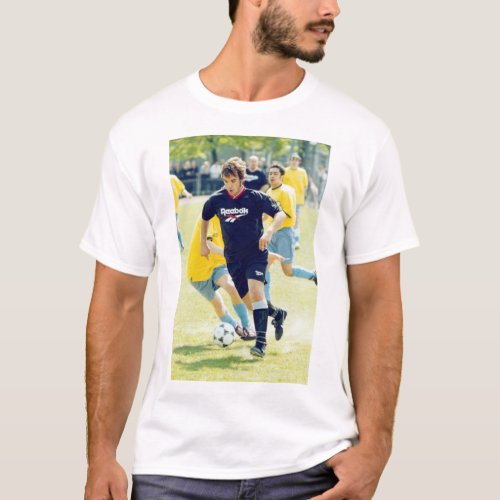 Robbie Williams Football    T_Shirt