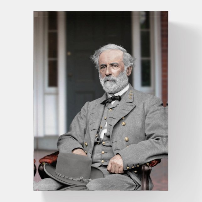 Robert E. Lee Paperweight (Vertical)