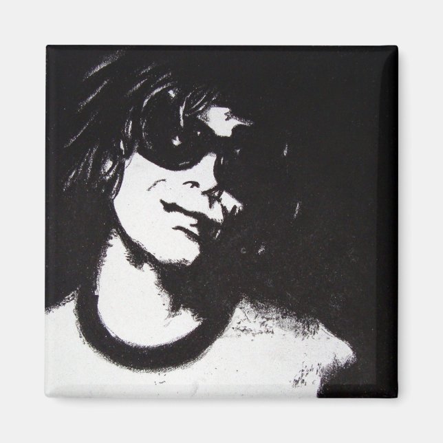 Roberto Hess Magnet (Front)