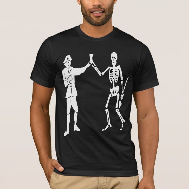 Roberts pirate flag T-Shirt (Front)