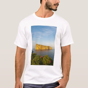 Rocher Perce (Perce Rock), Quebec, Canada. T-Shirt