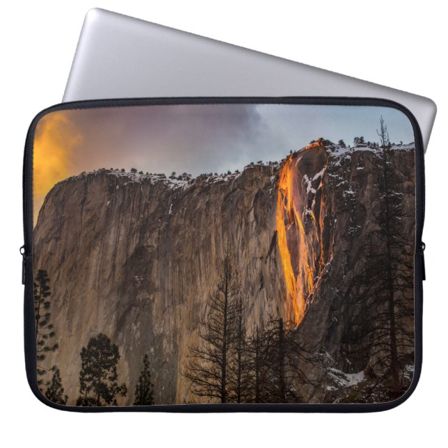 ROCK FORMATION WITH LAVA DURING DAYTIME LAPTOP SLEEVE (Front)