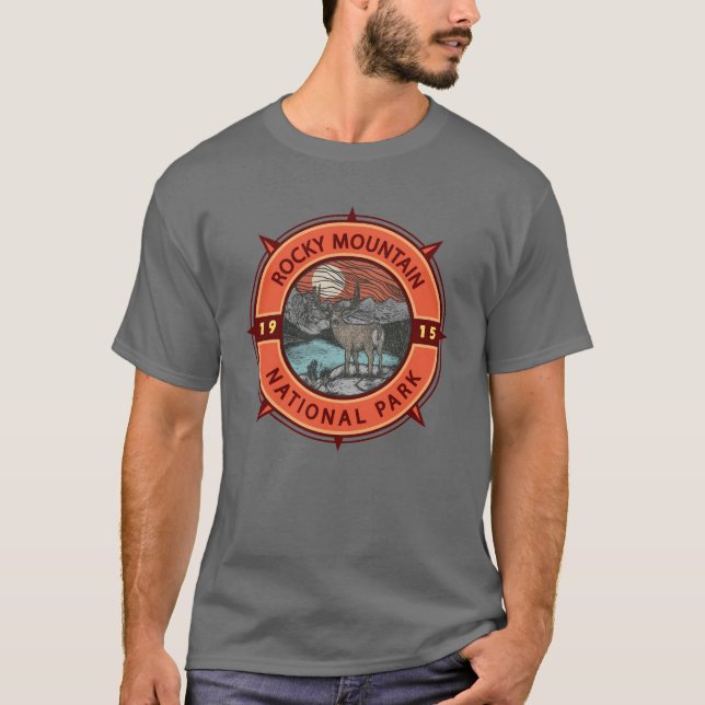 Rocky Mountain National Park Elk Retro Compass T-Shirt (Front)