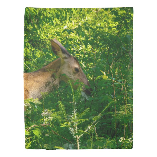 Roe deer in the forest. duvet cover (Front)