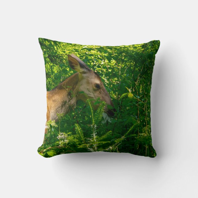 Roe deer in the forest. throw pillow (Front)