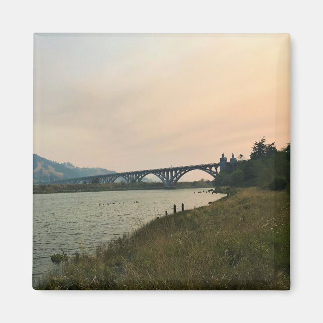 Rogue River, OR Magnet (Front)