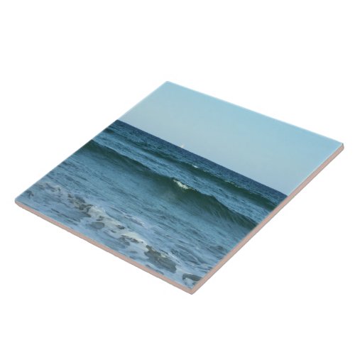 Rolling Ocean Waves Tile