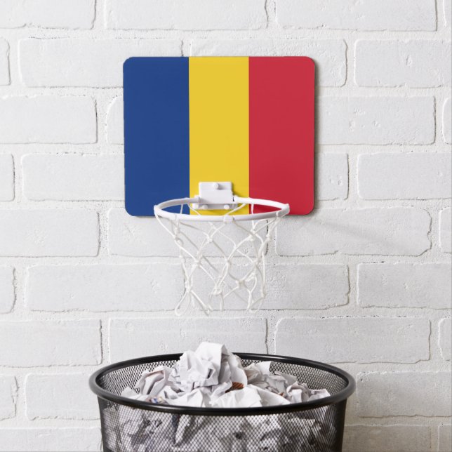 Romania flag mini basketball hoop (In Situ)