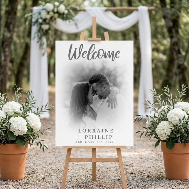 Romantic black and white gradient photo wedding foam board (Romantic black and white gradient photo wedding foam board.)