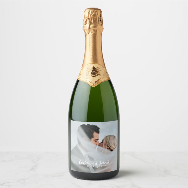 Romantic Bride & Groom Wedding  Sparkling Wine Lab Label (Front)