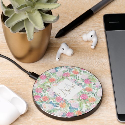 Romantic Pink roses floral Vintage Design Wireless Charger