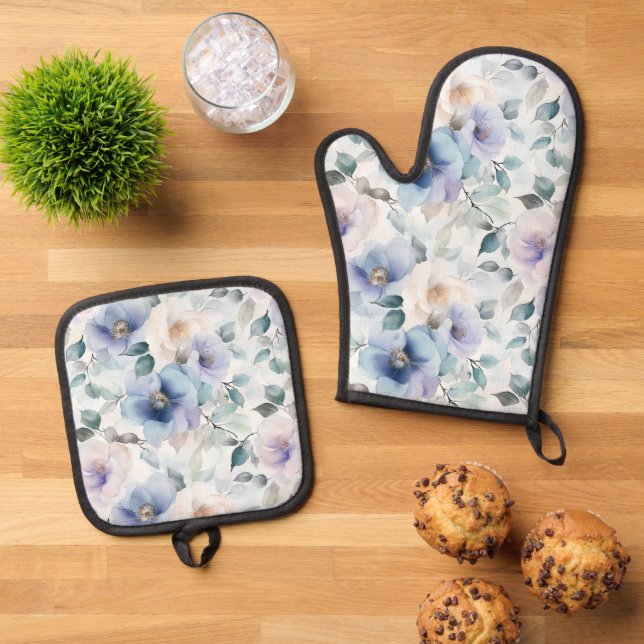 Romantic Pretty Lavender Purple White Flowers   Oven Mitt & Pot Holder Set (Top Down)