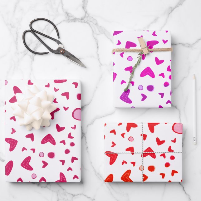 Romantic valentine red hearts gifting wrapping paper sheets (Front)