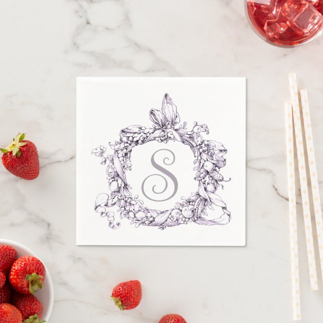 Romantic, Vintage Wreath Personalized Napkins (Insitu)