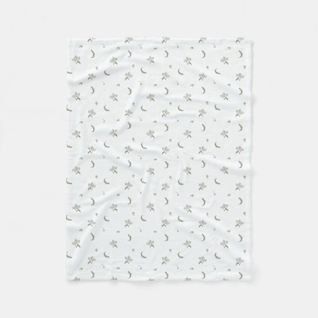 Romantic White Flower Fleece Blanket (Front)