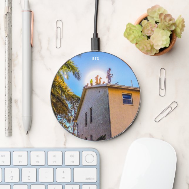 Roofers on a Roof Wireless Charger (Desk)