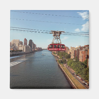 Roosevelt Island cable car - New York City Magnet