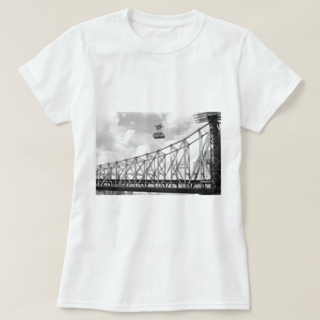 Roosevelt Island Tramway, NYC, Analog (film) photo T-Shirt (Design Front)