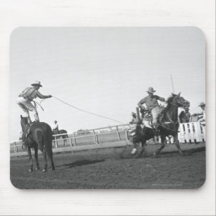 Roping horse mouse pad