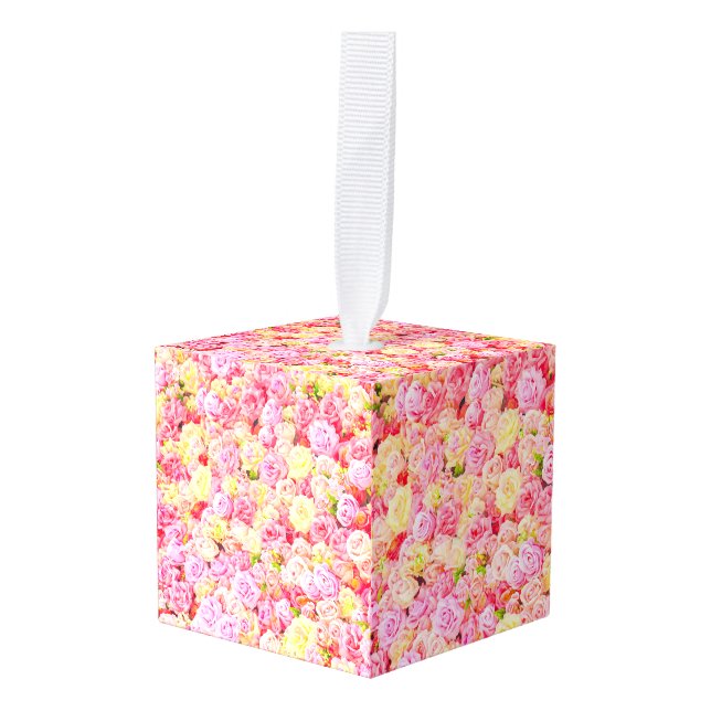 Rose garden cube ornament (Front Angled)
