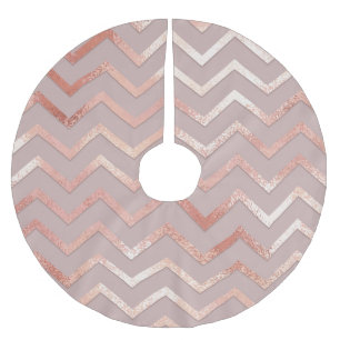 Rose gold: elegant vintage pattern. brushed polyester tree skirt