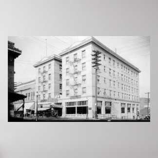 Roseburg, OR Town View and Umpqua Hotel Poster