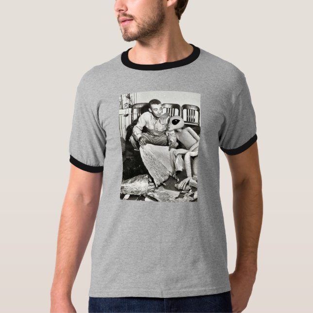 Roswell Alien Visit T-Shirt (Front)