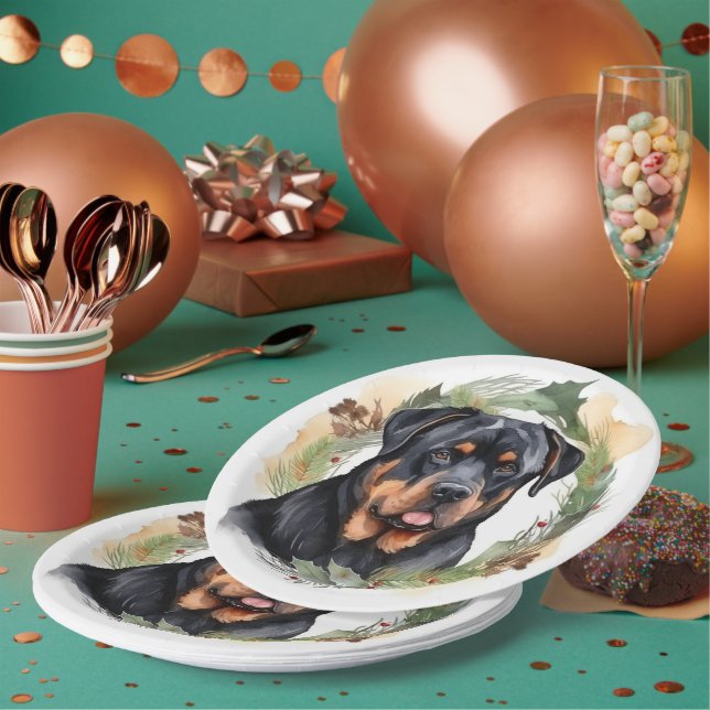 Rottweiler Christmas Wreath Festive Pup Paper Plates (Multi)