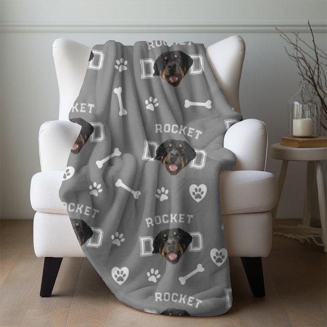 Rottweiller Dad, Gray Custom Name Repeat Fleece Blanket (Creator Uploaded)