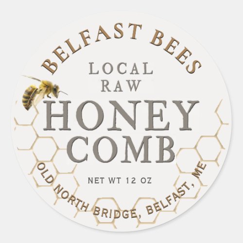 Round Local Honeycomb with Realistic Bee Label