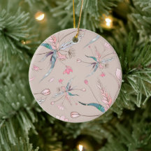 Round ornament with delicate floral design