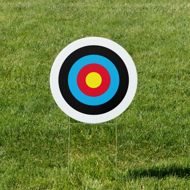 Round plastic bullseye target yard sign for games (Insitu)