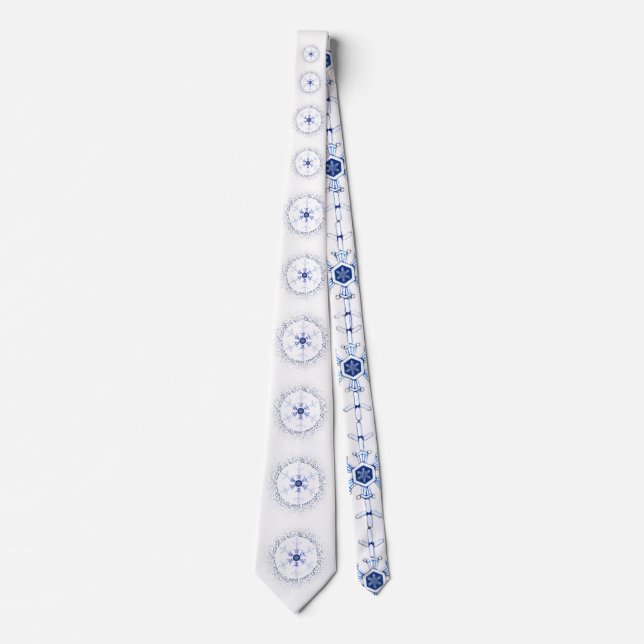 Round snowflake neck tie (Front)