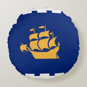 Round Throw Pillow with flag of Quebec City
