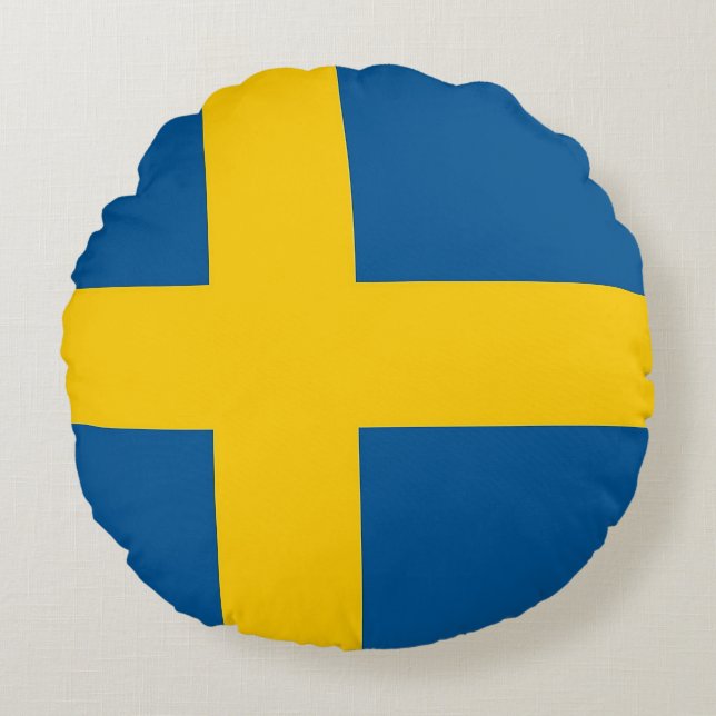 Round Throw Pillow with flag of Sweden (Front)