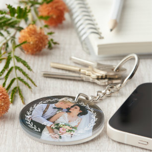 Round Vintage Frame Monogrammed Photo Keychain