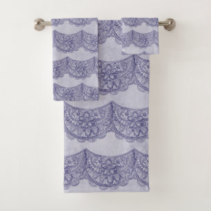 ROWS OF PASTEL PLUM PURPLE LACE LOOK PATTERNS BATH TOWEL SET