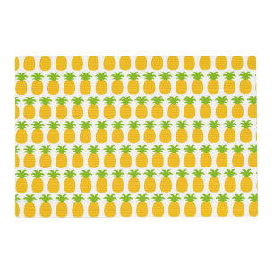 ROWS OF YELLOW PINEAPPLES WITH GREEN LEAVES PLACEMAT