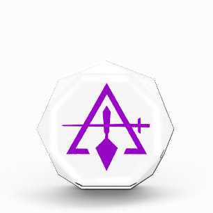 ROYAL AND SELECT MASTERS ACRYLIC AWARD