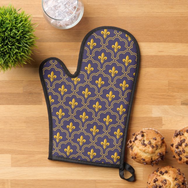 Royal Fleur-de-Lis Purple and Gold Pattern Oven Mitt (Top down)