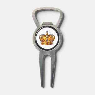 Royal golden crown divot tool