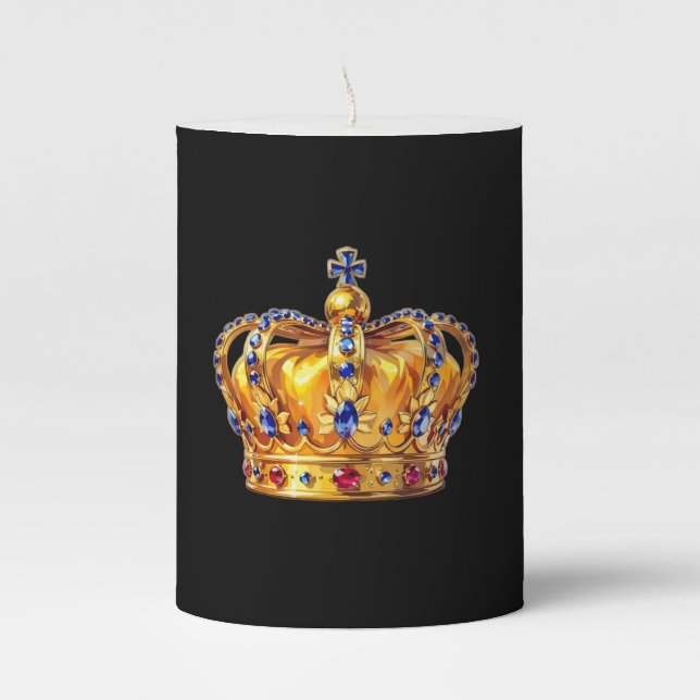 Royal golden crown pillar candle (Front)