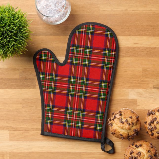 Royal Stewart Clan Tartan Plaid Oven Mitt (Top down)