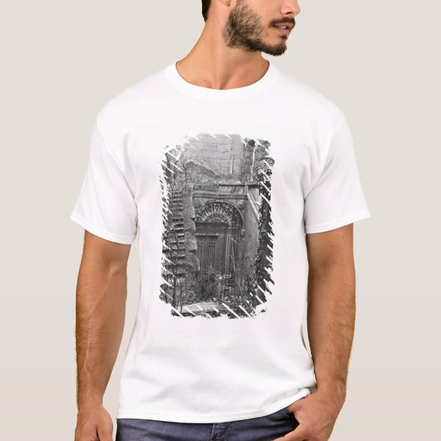 Ruins of the Cour des Comptes T-Shirt (Front)